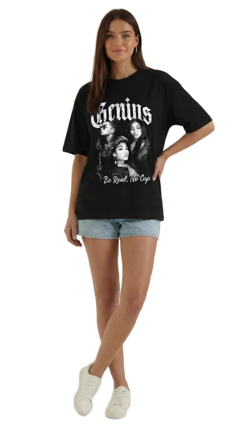 Camiseta Oversize Jessamine con Diseño Gráfico
