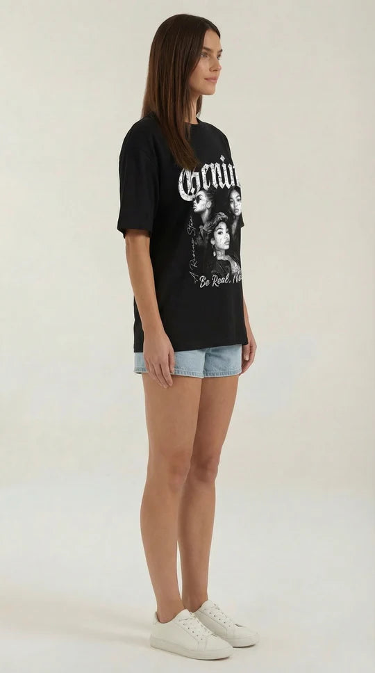 Camiseta Oversize 'Jessamine' con Diseño Gráfico