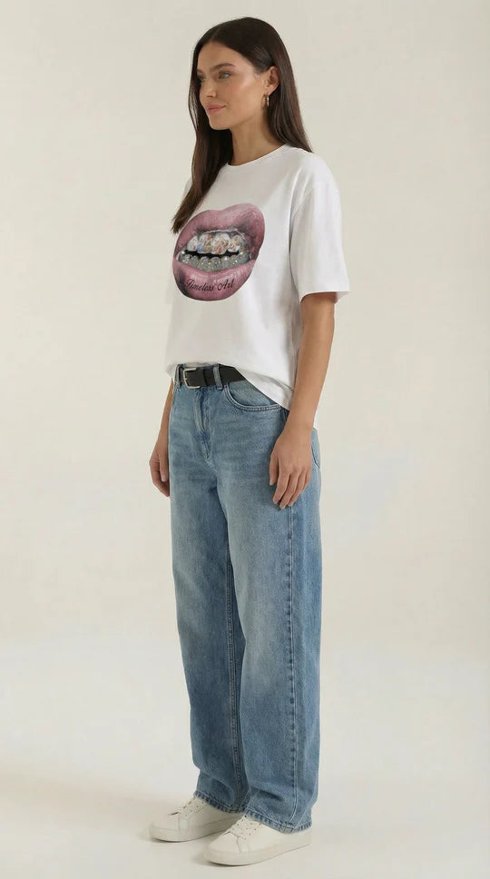 Camiseta Oversize 'Natalia' con Diseño Gráfico