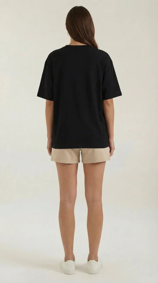 Camiseta Oversize 'Natalia' con Diseño Gráfico