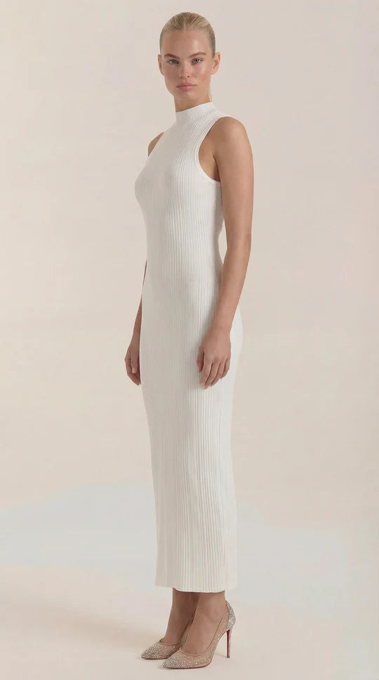 Vestido Sonia midi ajustado de cuello alto