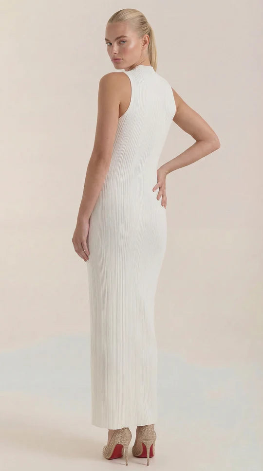 Vestido Sonia midi ajustado de cuello alto