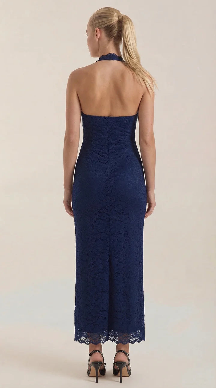 Vestido largo de encaje con escote halter Roxanne