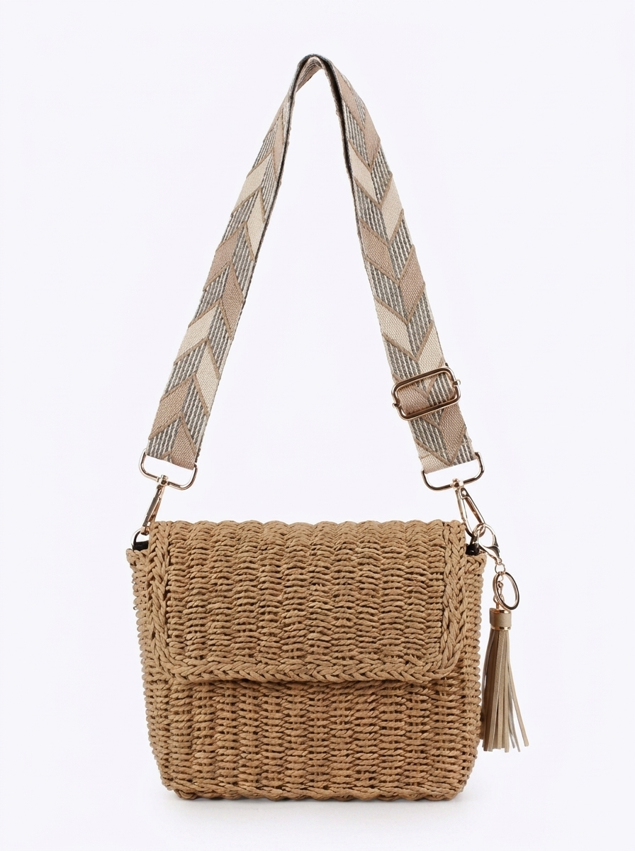 Bolso bandolera de rafia tejida con asa bordada