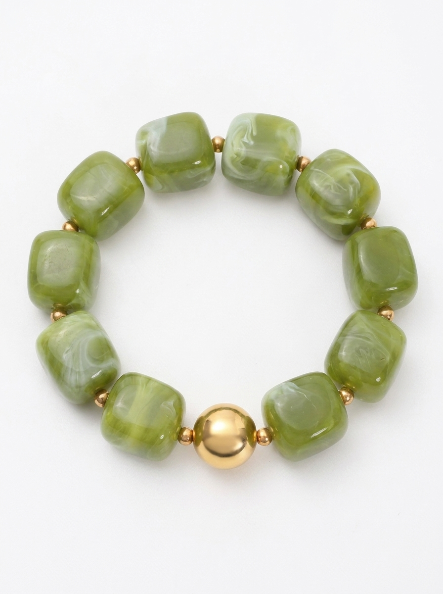 Pulsera con perlas de resina y metal
